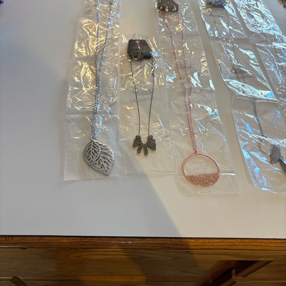 52 pieces! Paparazzi Jewlery Collection - Picture 7 of 16